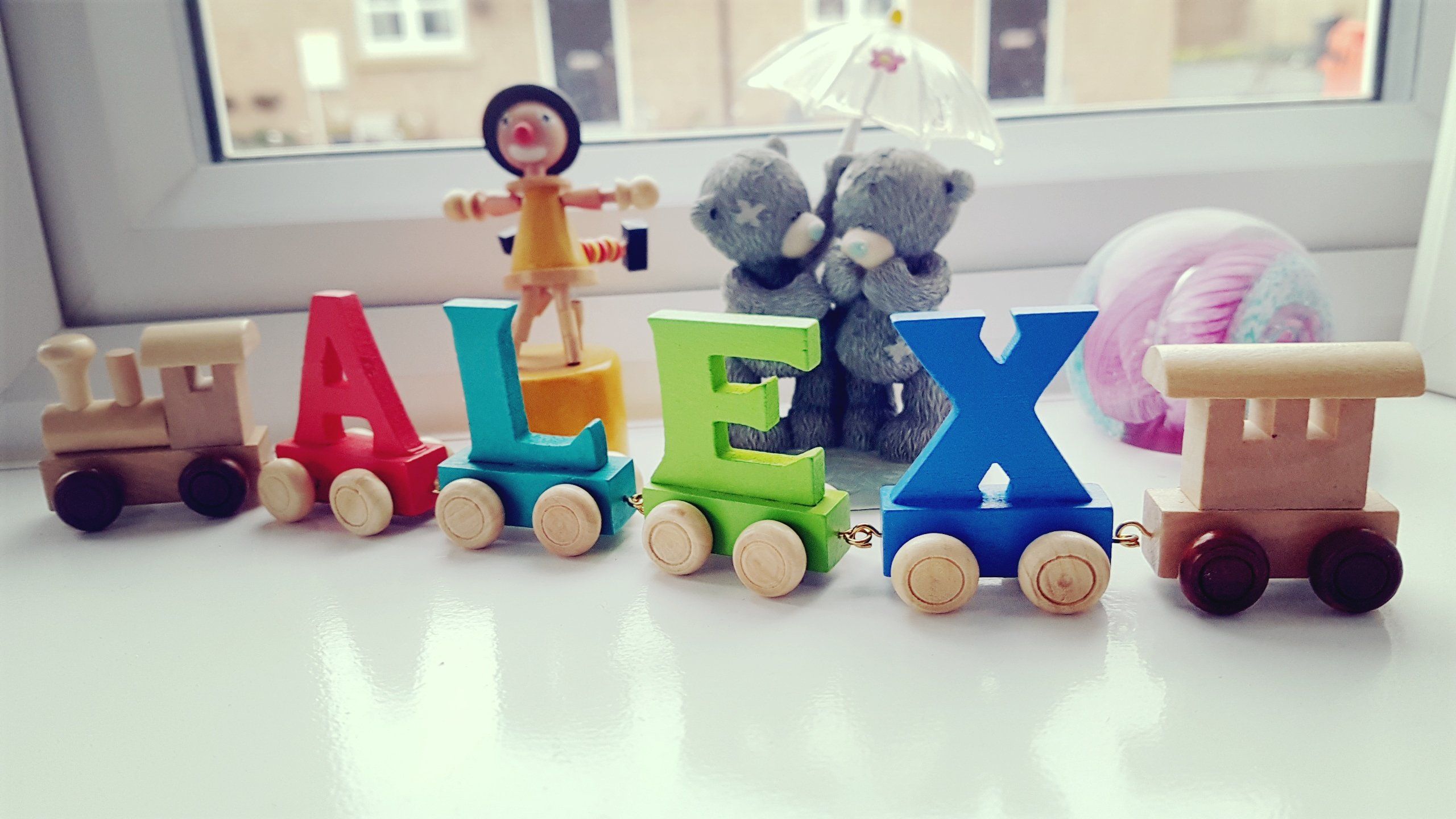 Train Names - Coloured Train Letters & Engine Sets